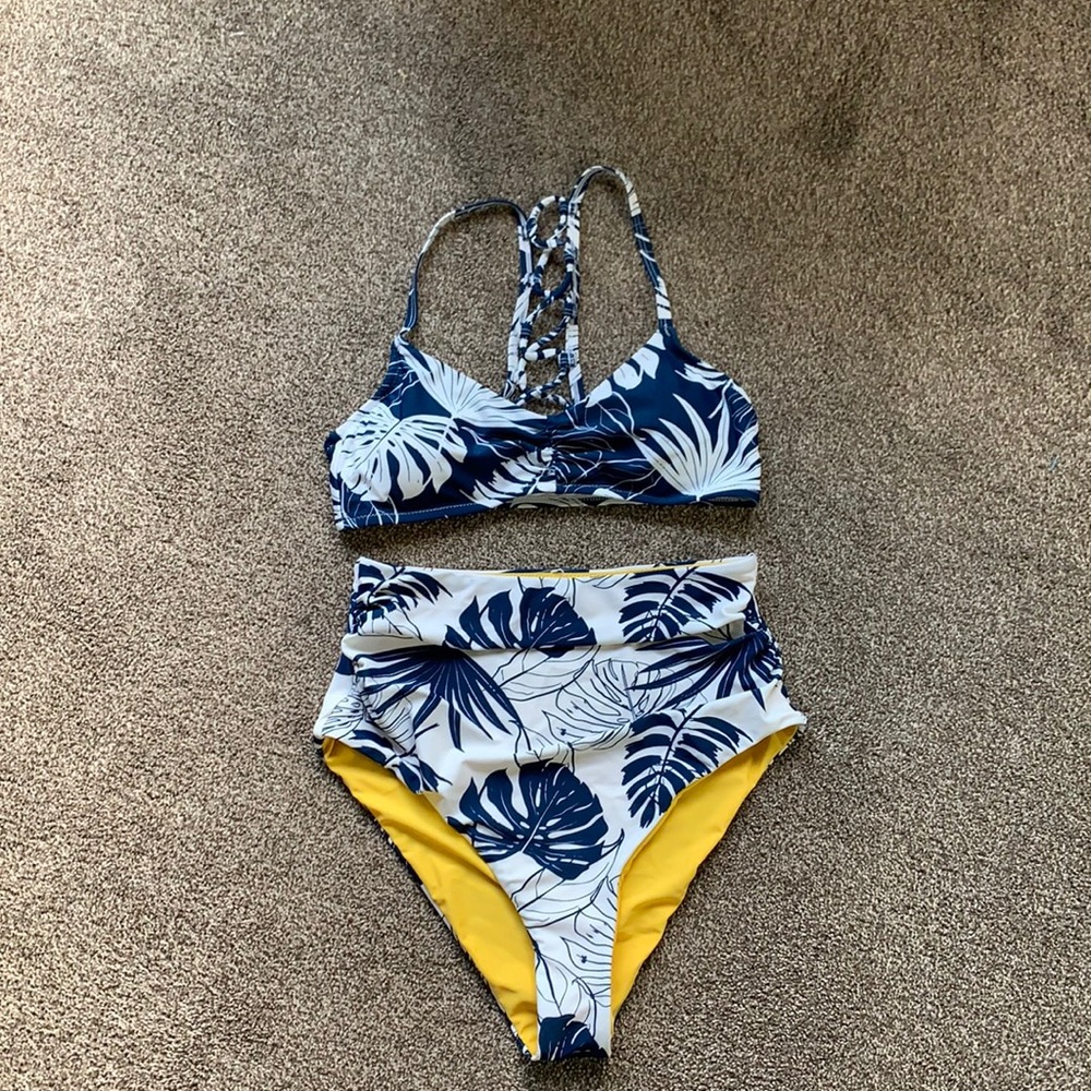 CUPSHE size S bikini